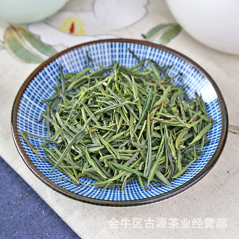 2016年四川绿茶批发 竹叶青茶 针形 产地直销峨眉山银针 茶叶